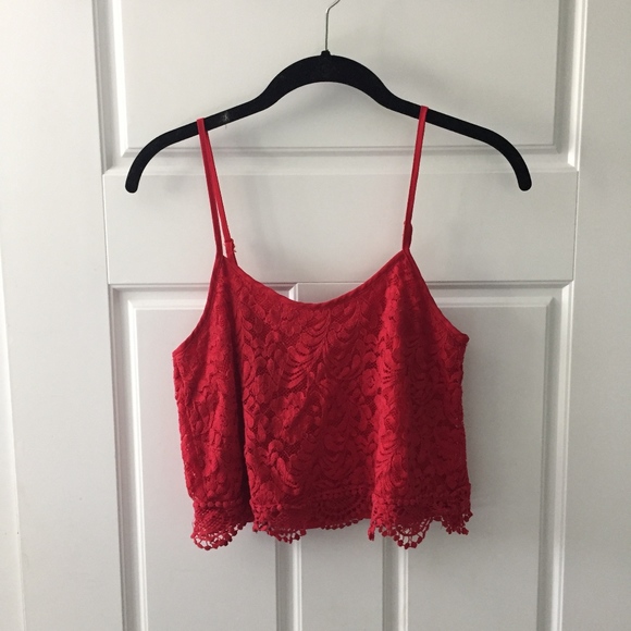 Red lace crop top - Picture 2 of 2
